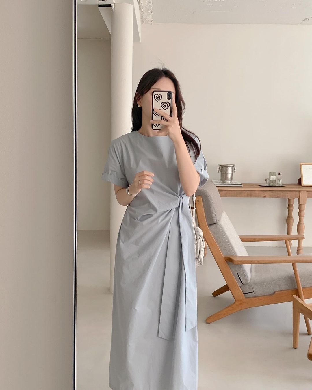 5 kiểu đầm chiết eo thon thả cho nàng eo bánh mì- Ảnh 8. 5 kiểu đầm chiết eo thon thả cho nàng eo bánh mì- Ảnh 8.