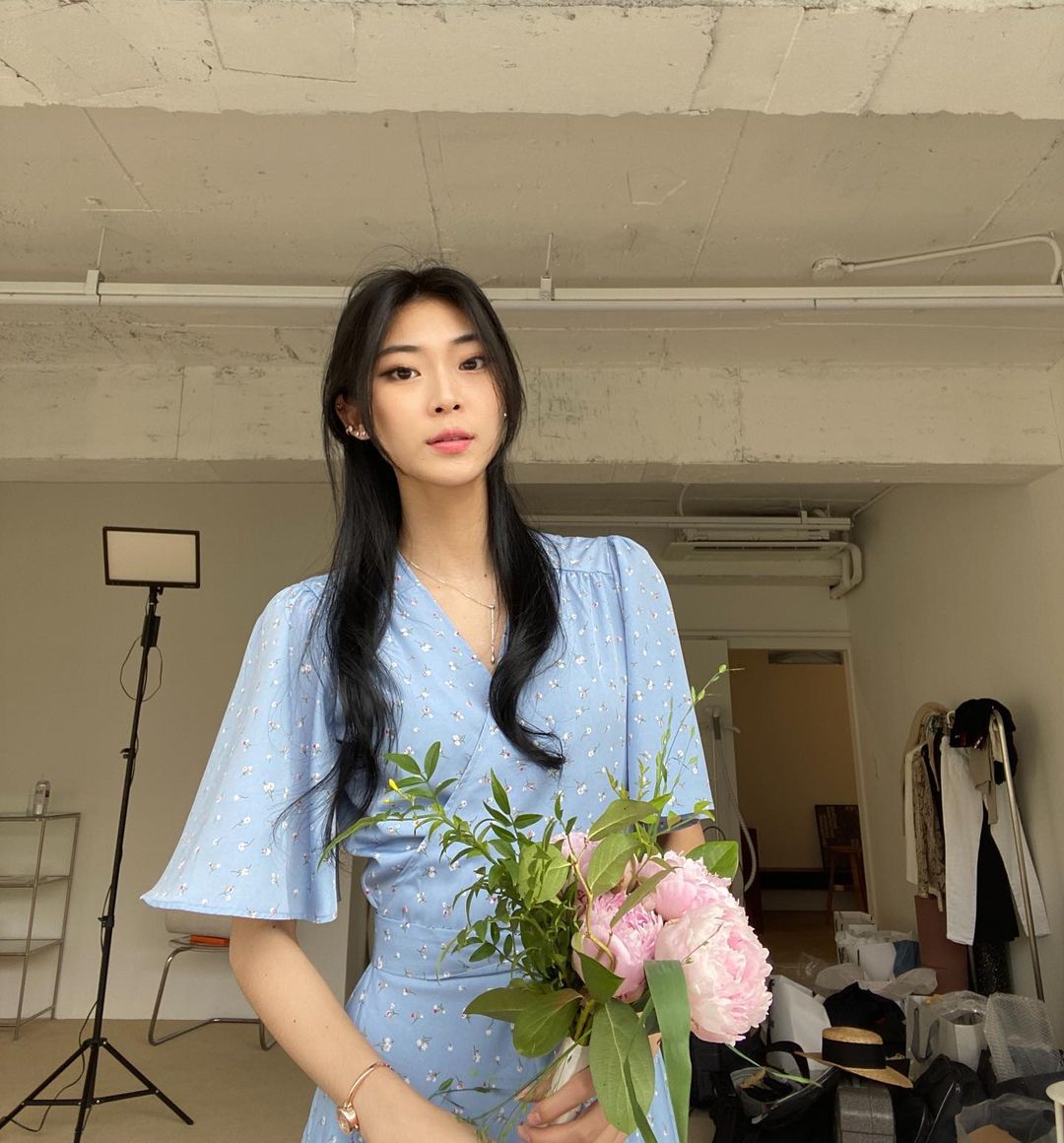 Người đẹp sinh năm 2000 từng đỗ 3 trường đại học top đầu thế giới: Visual + style đỉnh như học vấn- Ảnh 6. Người đẹp sinh năm 2000 từng đỗ 3 trường đại học top đầu thế giới: Visual + style đỉnh như học vấn- Ảnh 6.